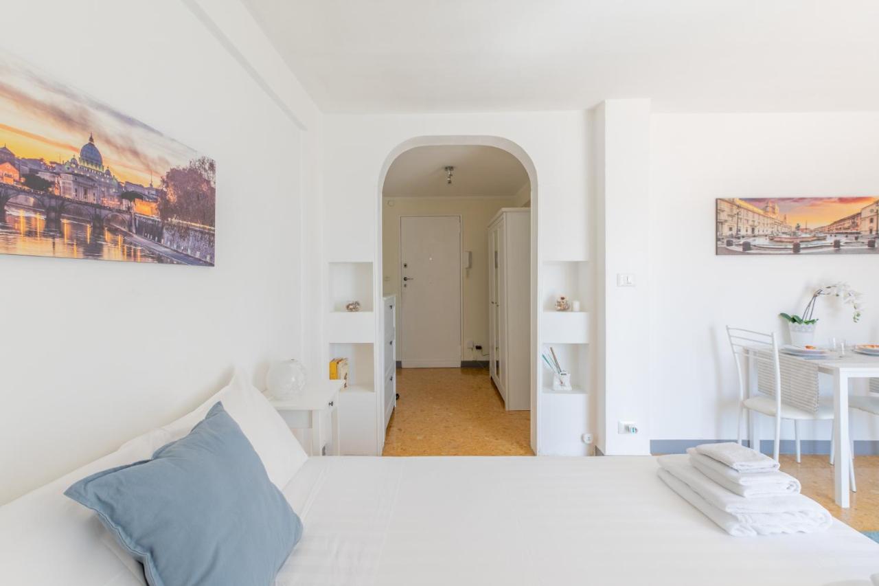 Iflat Shiny Penthouse In Balduina Appartement